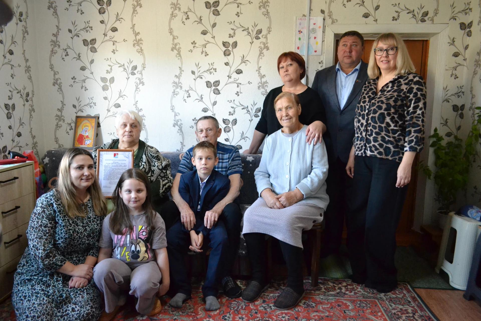 У Мордвиновых пятеро внуков, и они надеются дождаться еще и правнуков.