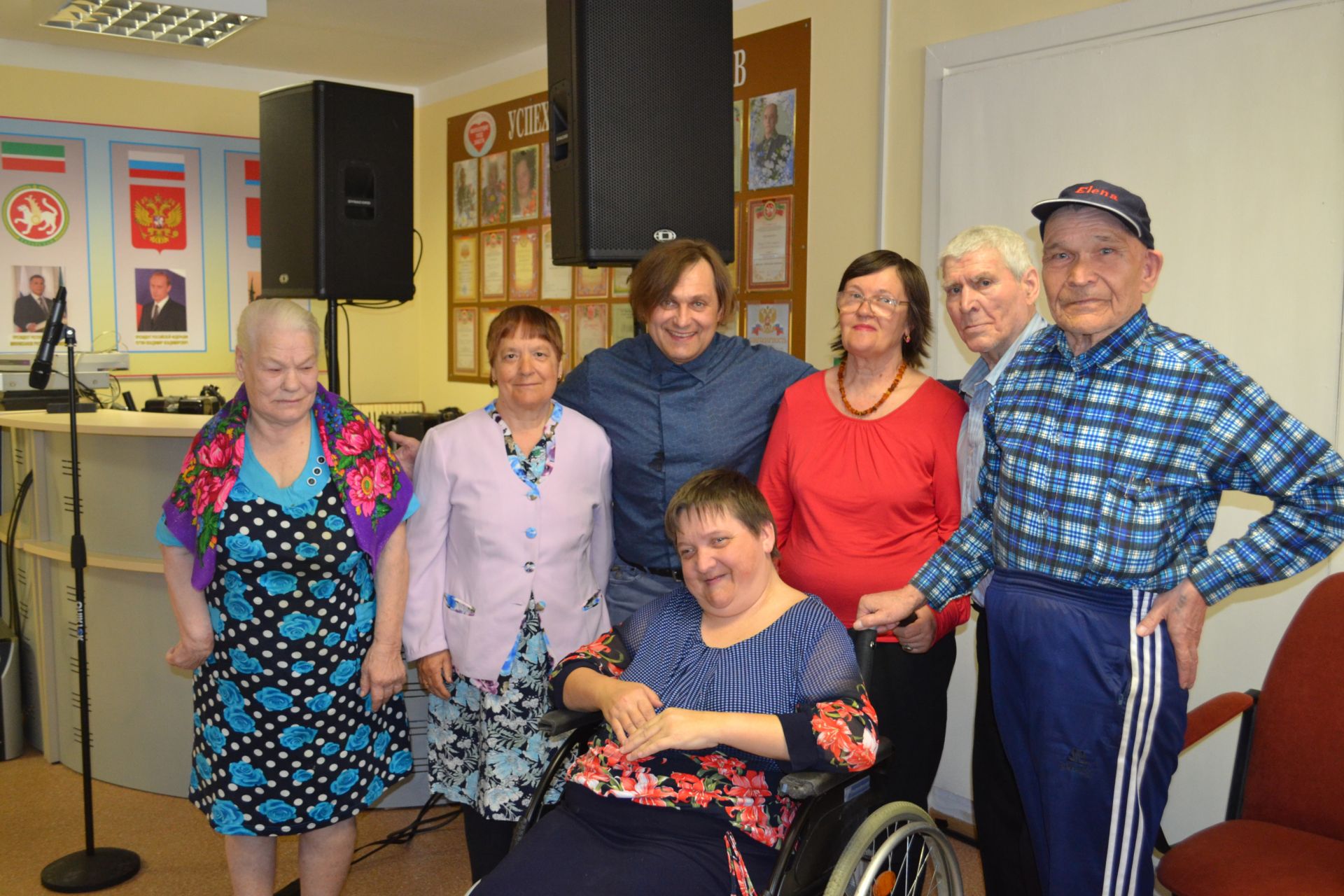 В Верхнеуслонский Дом - интернат для престарелых и инвалидов приехала группа "СаваИгнатич"