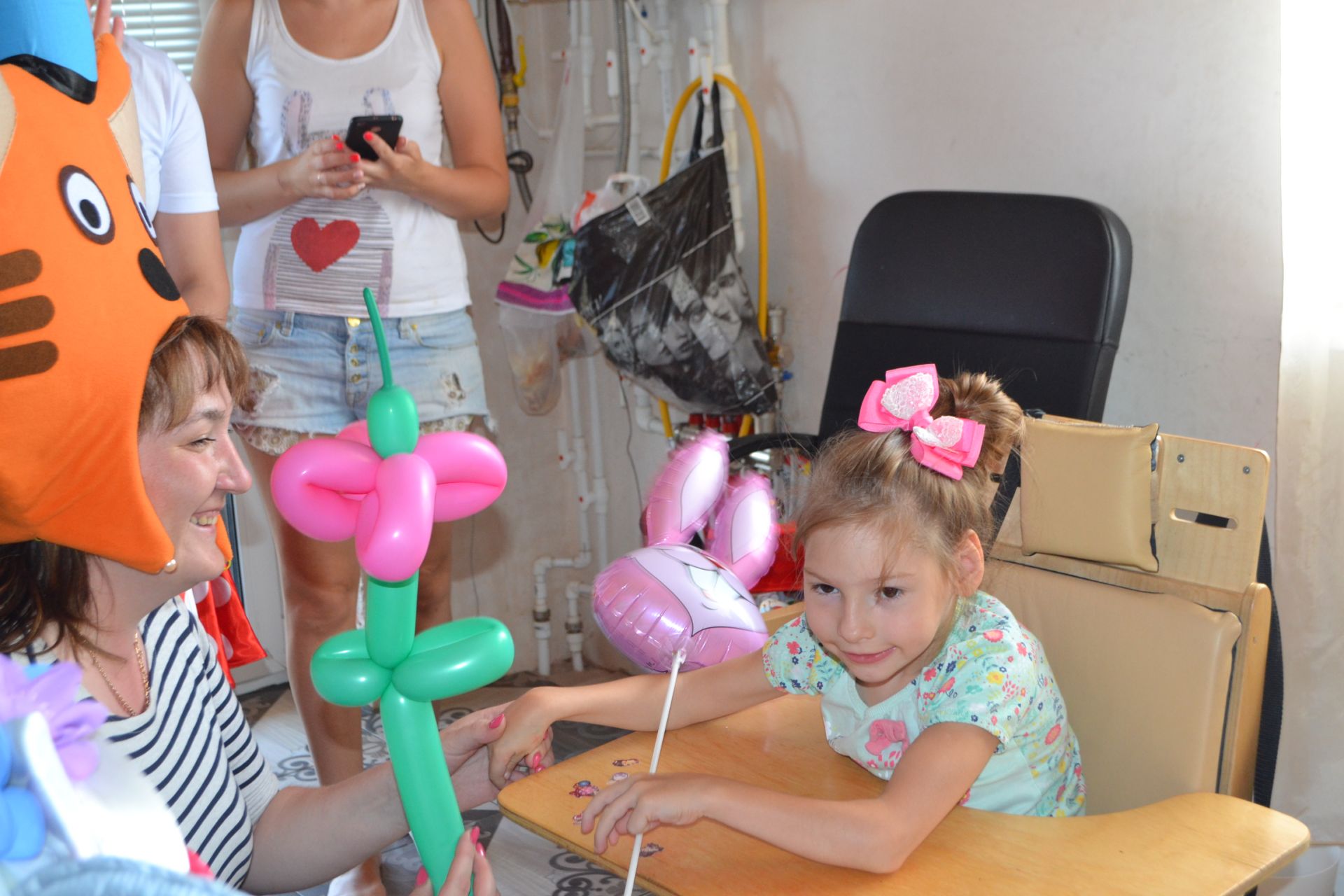 Специалисты Верхнеуслонского отделения социальной помощи семье и детям посетили детей с ограниченными возможностями