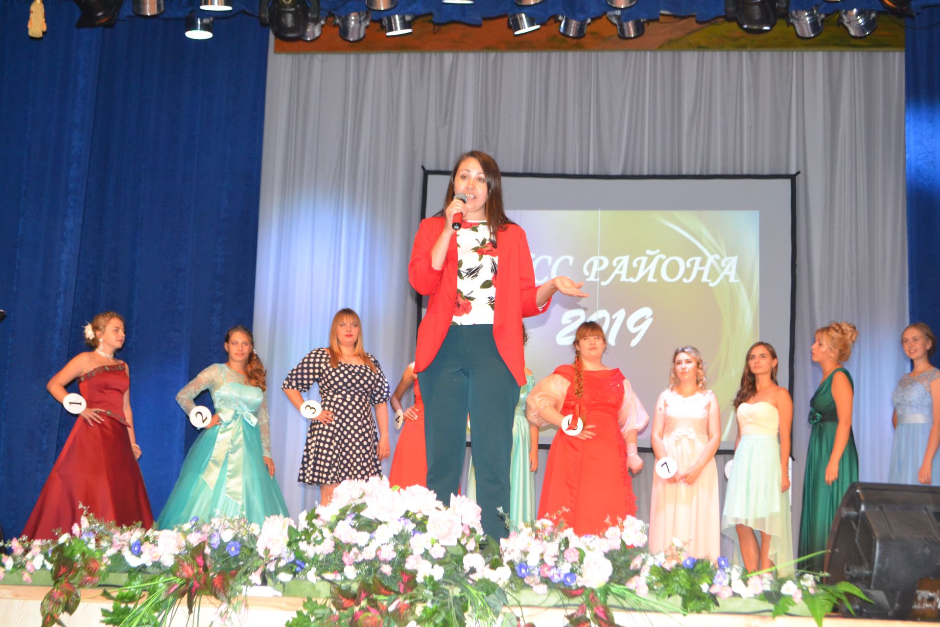В Верхнем Услоне прошел конкурс женской красоты: кто стал мисс района - 2019?