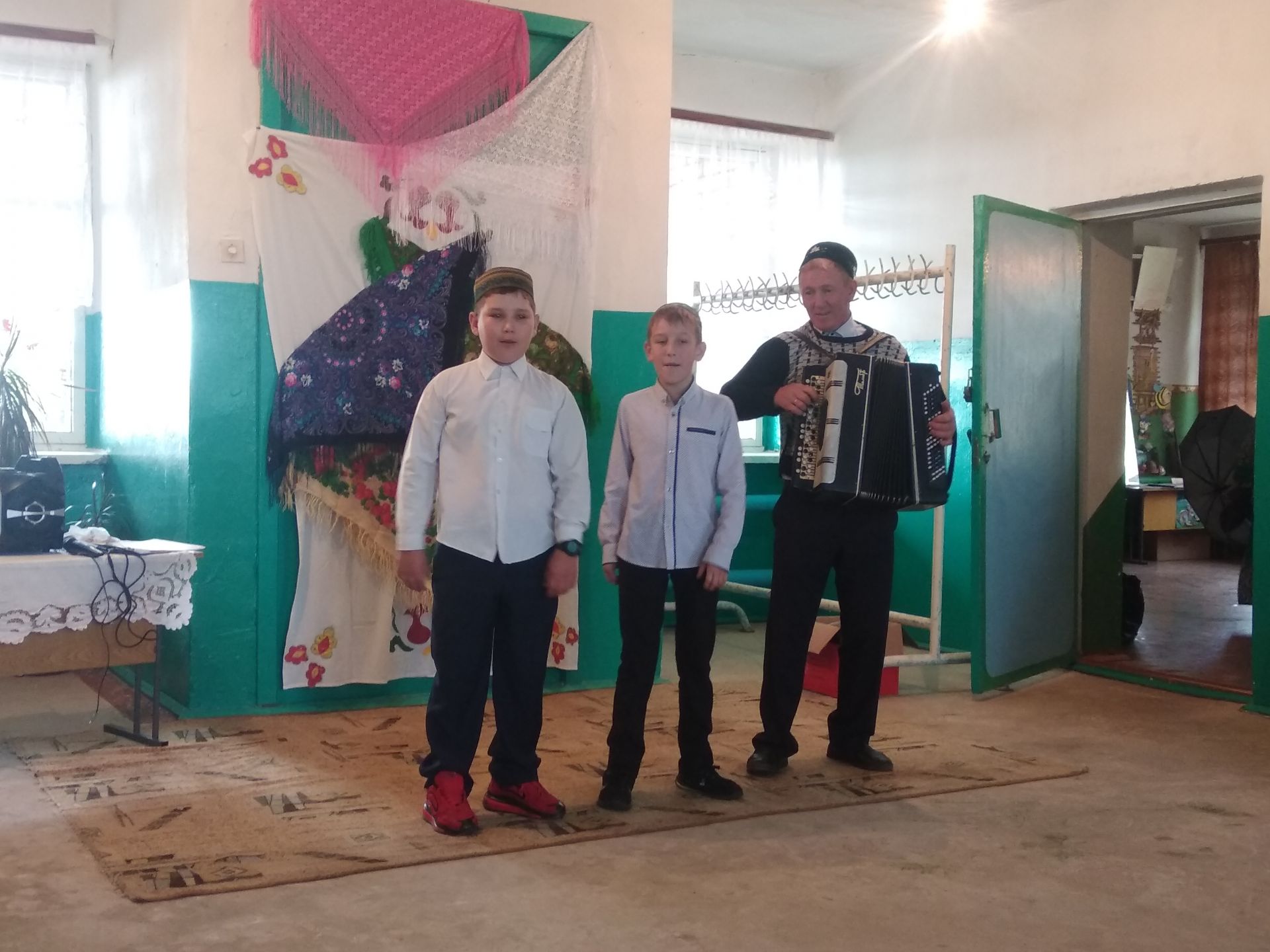Главное - чтить традиции: в Янги-Болгарском клубе прошел праздник для пожилых людей