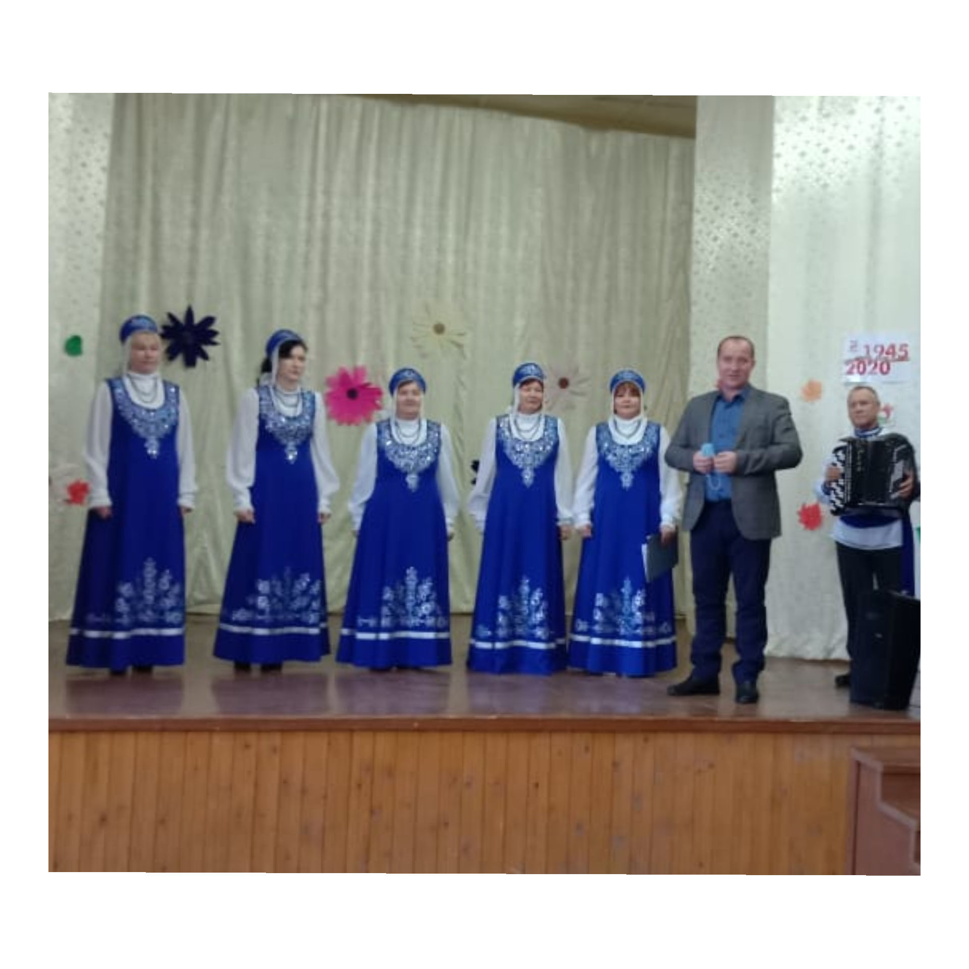 Коргузинские культработники пригласили односельчан на традиционный осенний концерт