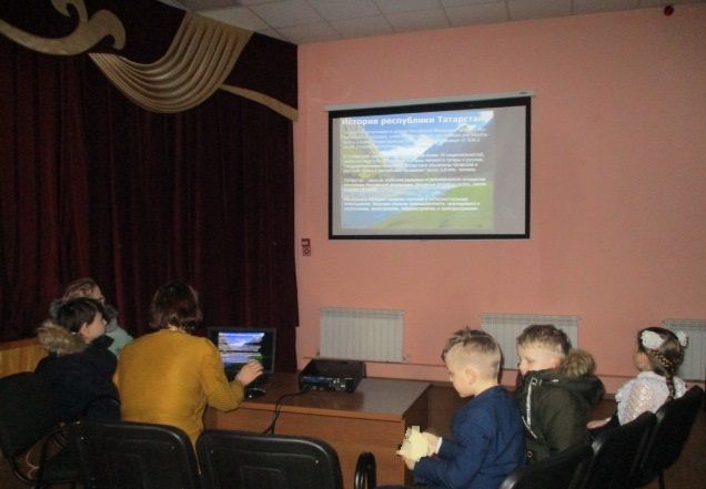 Информационный час «Татарстан вчера, сегодня, завтра» был организован в Кильдееве