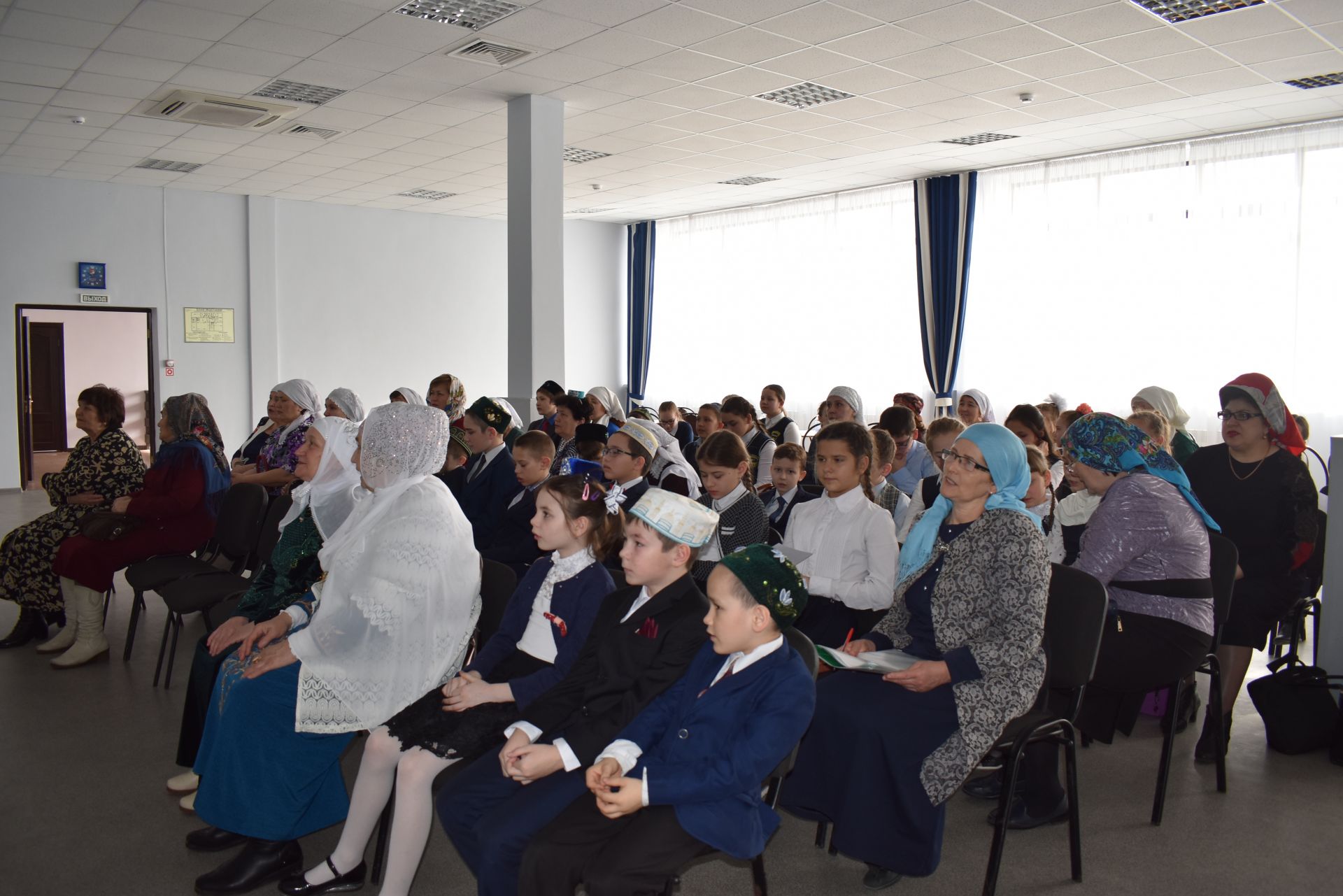 В Верхнем Услоне прошла научно-практическая конференция, посвященная Международному дню родного языка