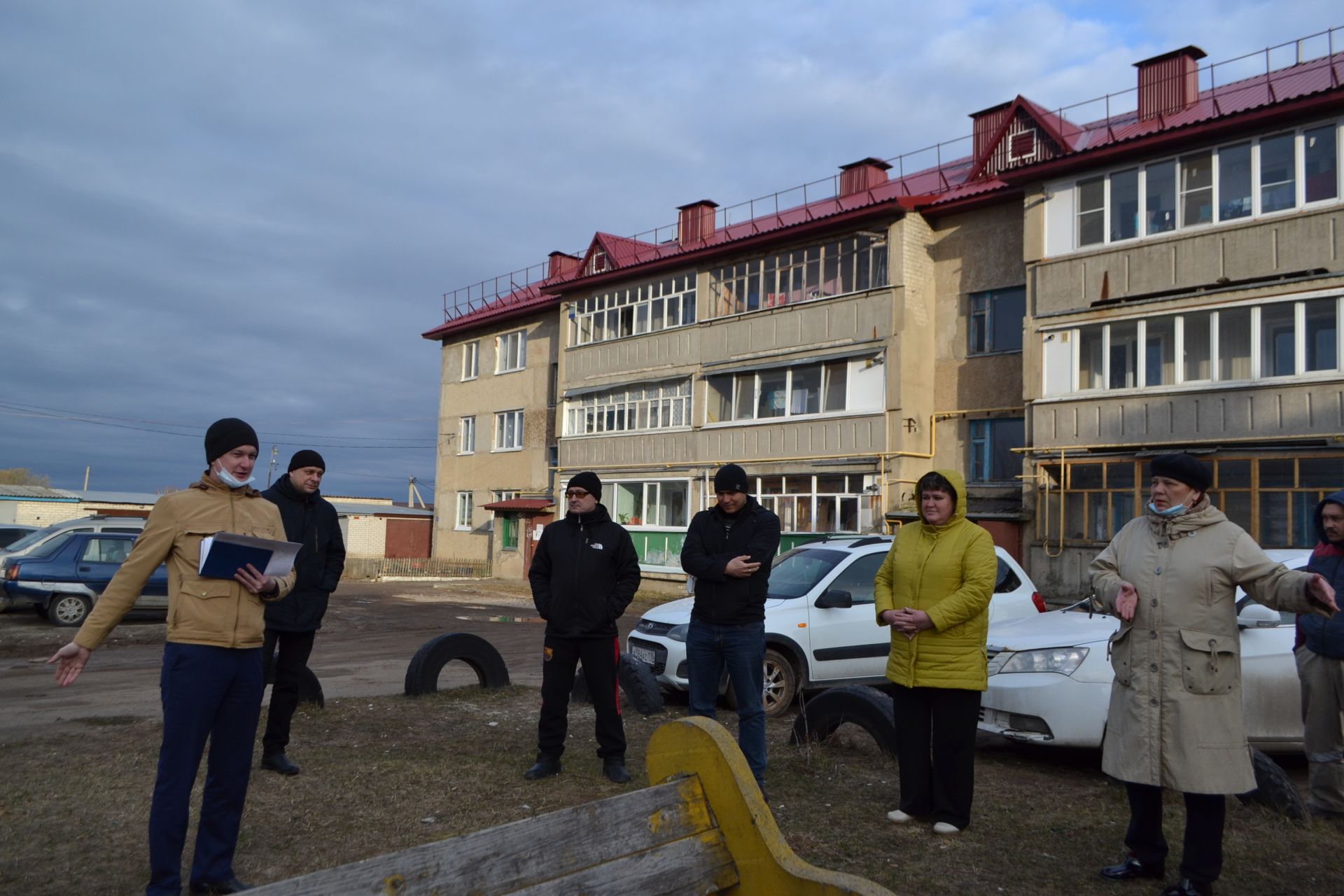 Жильцы многоквартирных домов в Верхнем Услоне обсудили окончательный проект благоустройства двора