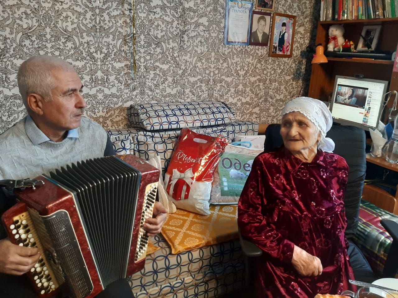 90 лет отметила Равза Шафигуллина из Наримана