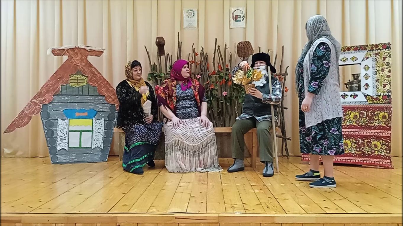 Кильдеевские культработники приняли участие в «Театральном переполохе»