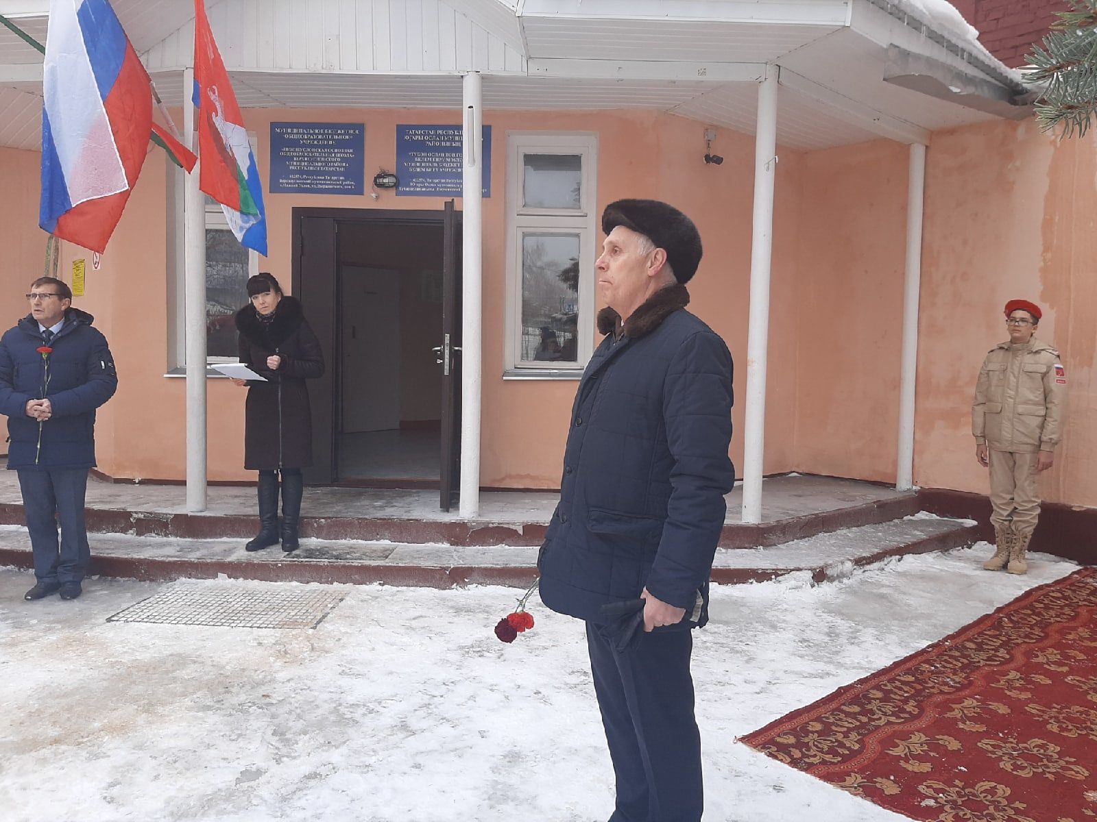 В Нижнем Услоне открыли мемориальную доску воину-афганцу Владимиру Белову