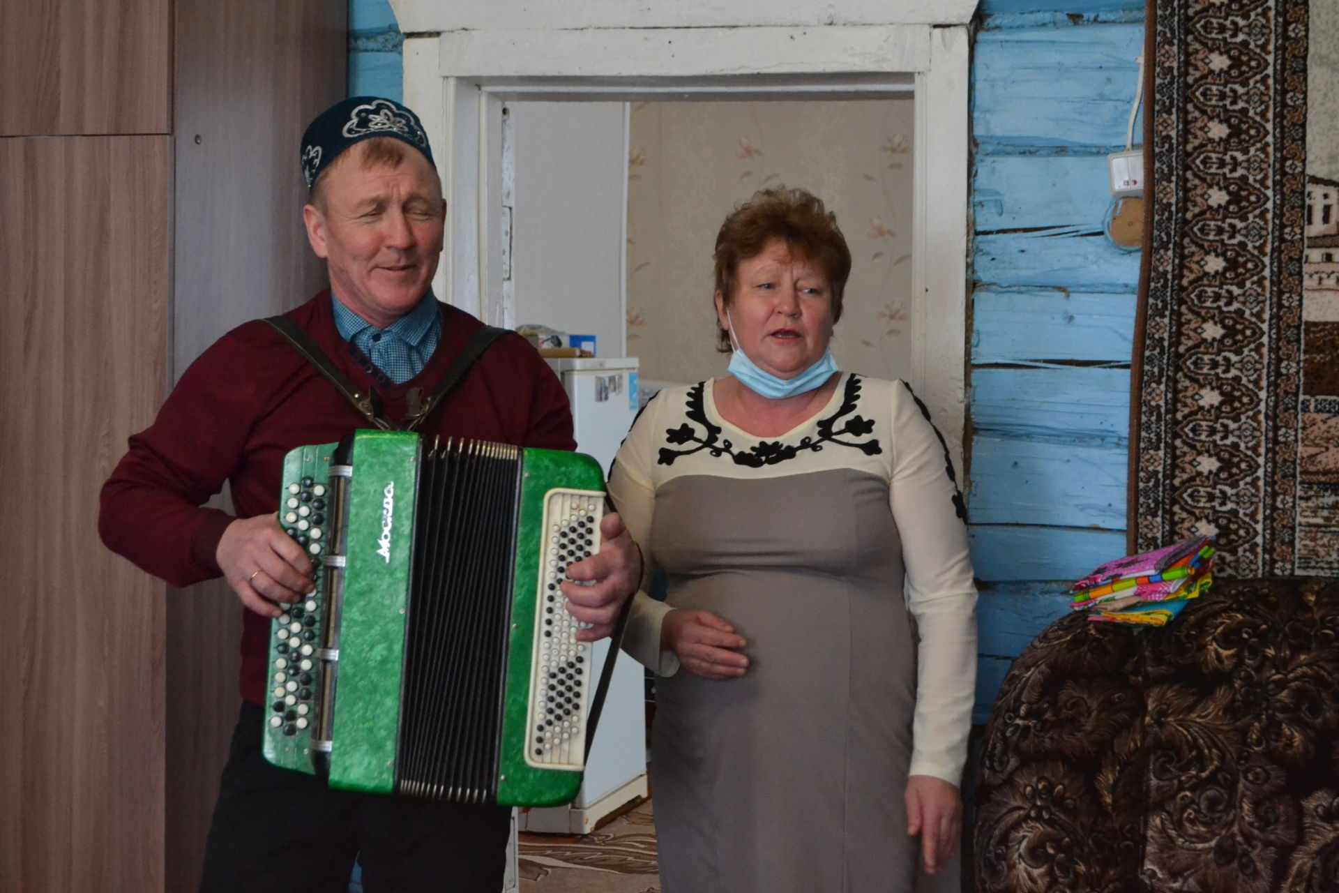 Под изумрудной звездой: супруги Халиковы отметили 55-летний юбилей свадьбы