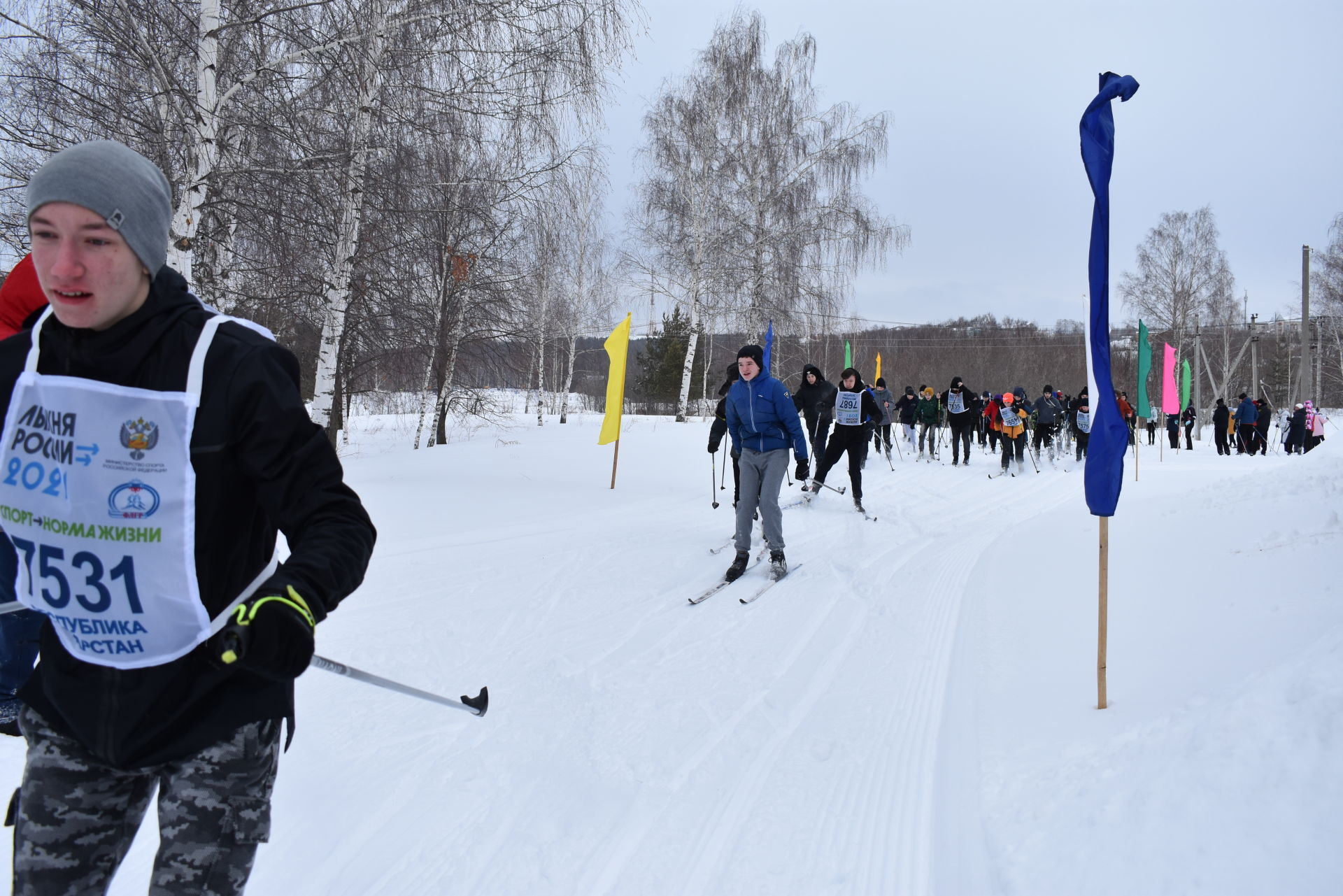 В Верхнем Услоне прошла массовая лыжная гонка «Лыжня России – 2021»