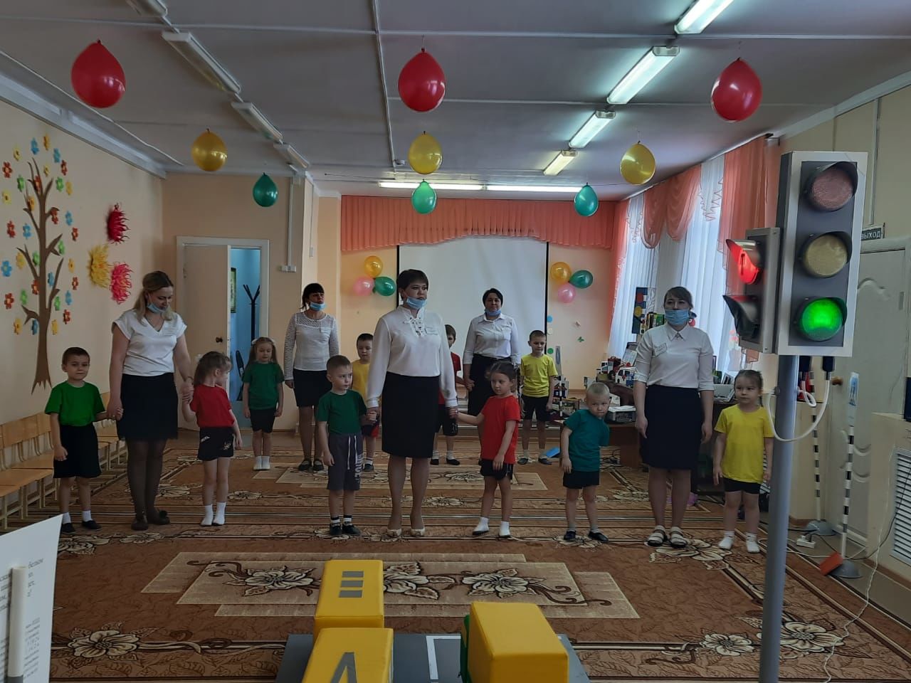 В Макуловском детском саду прошел "День безопасности дорожного движения"