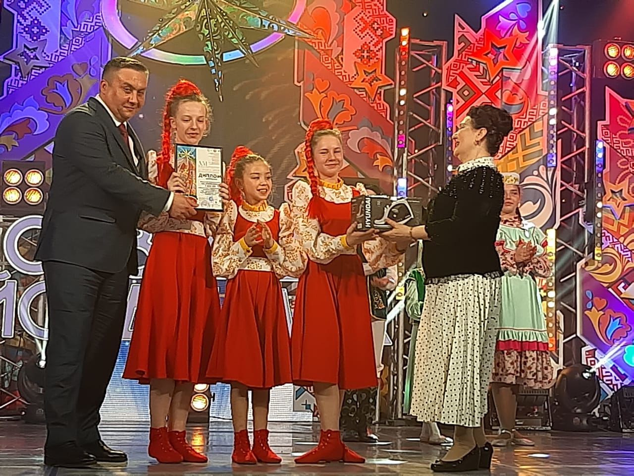 Юные таланты Верхнеуслонского района блестяще выступили на зональном этапе фестиваля "Созвездие-Йолдызлык"