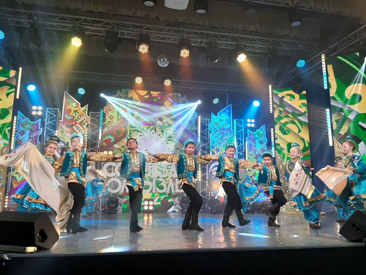 Юные таланты Верхнеуслонского района блестяще выступили на зональном этапе фестиваля "Созвездие-Йолдызлык"