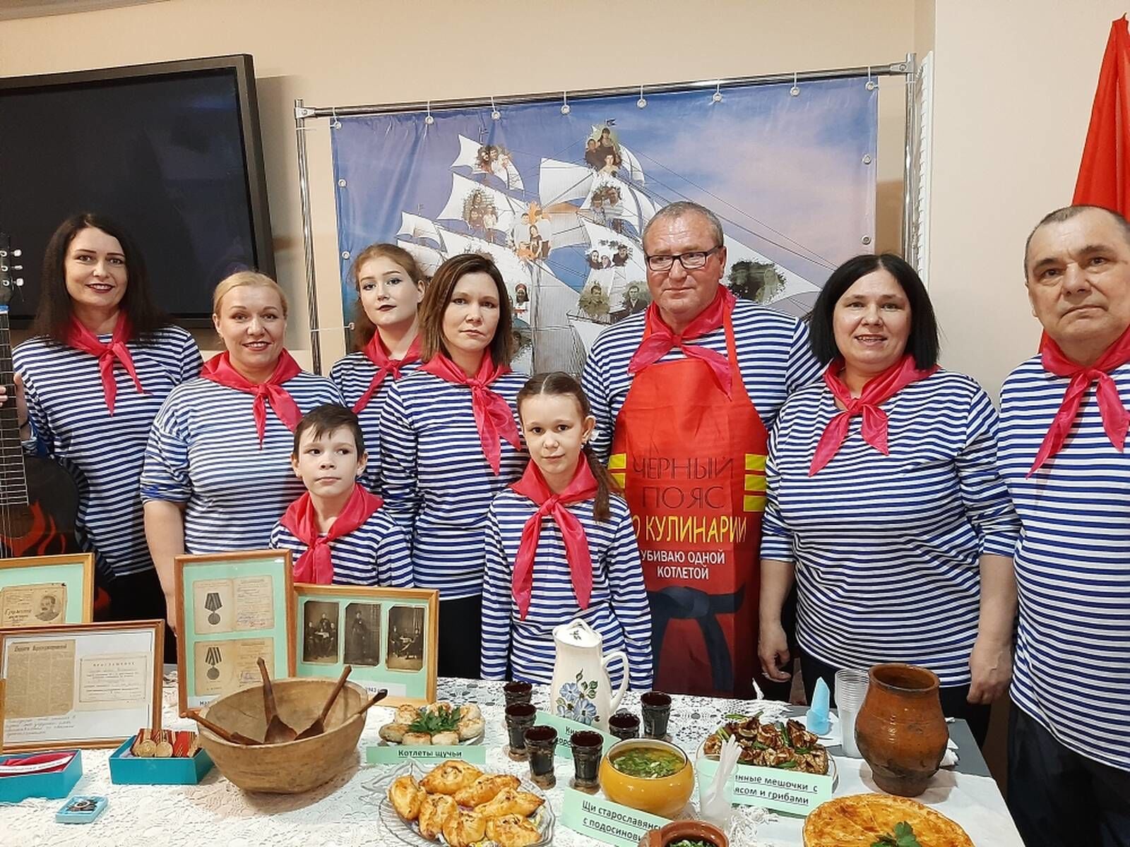 Семья Кирилловых из Нижнего Услоне приняла участие в зональном этапе праздника родословной