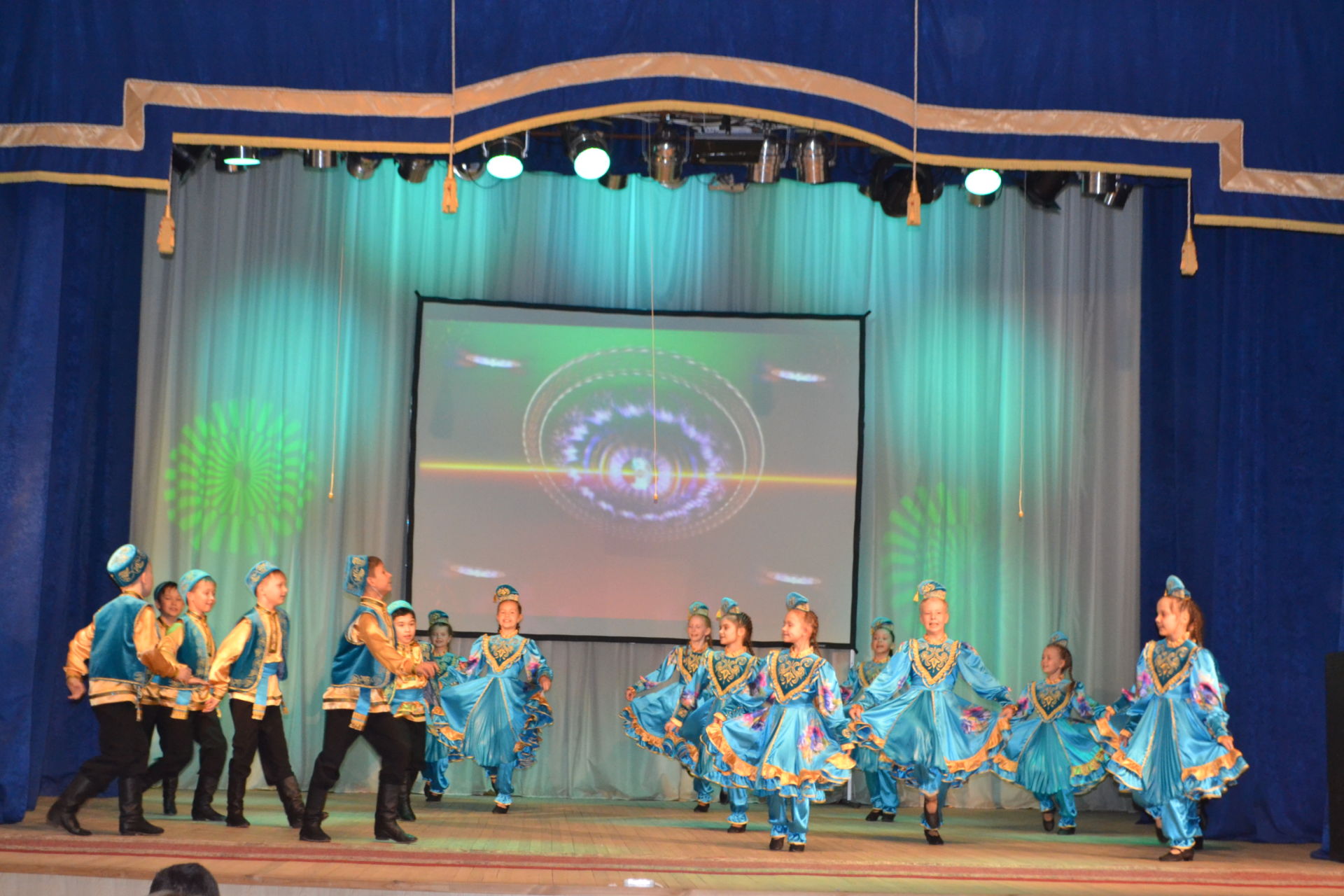 В районном Доме культуры состоялся концерт, посвященный Дню местного самоуправления