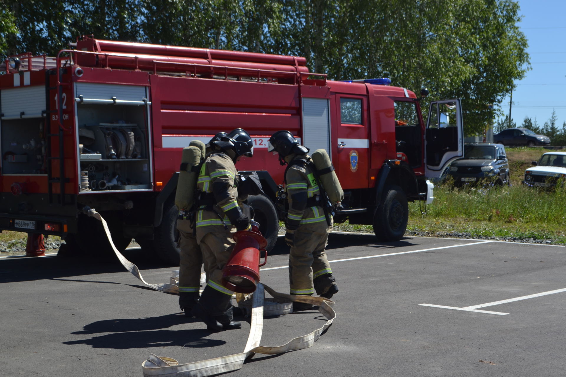 Пожарные и энергетики Верхнеуслонского района потушили условный пожар (фоторепортаж)