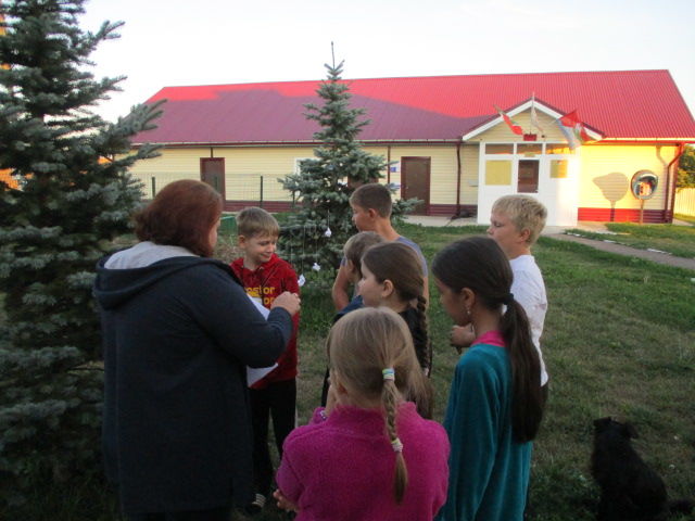 В Кильдеевском Доме культуры прошла квест – игра «Собери цвета радуги»