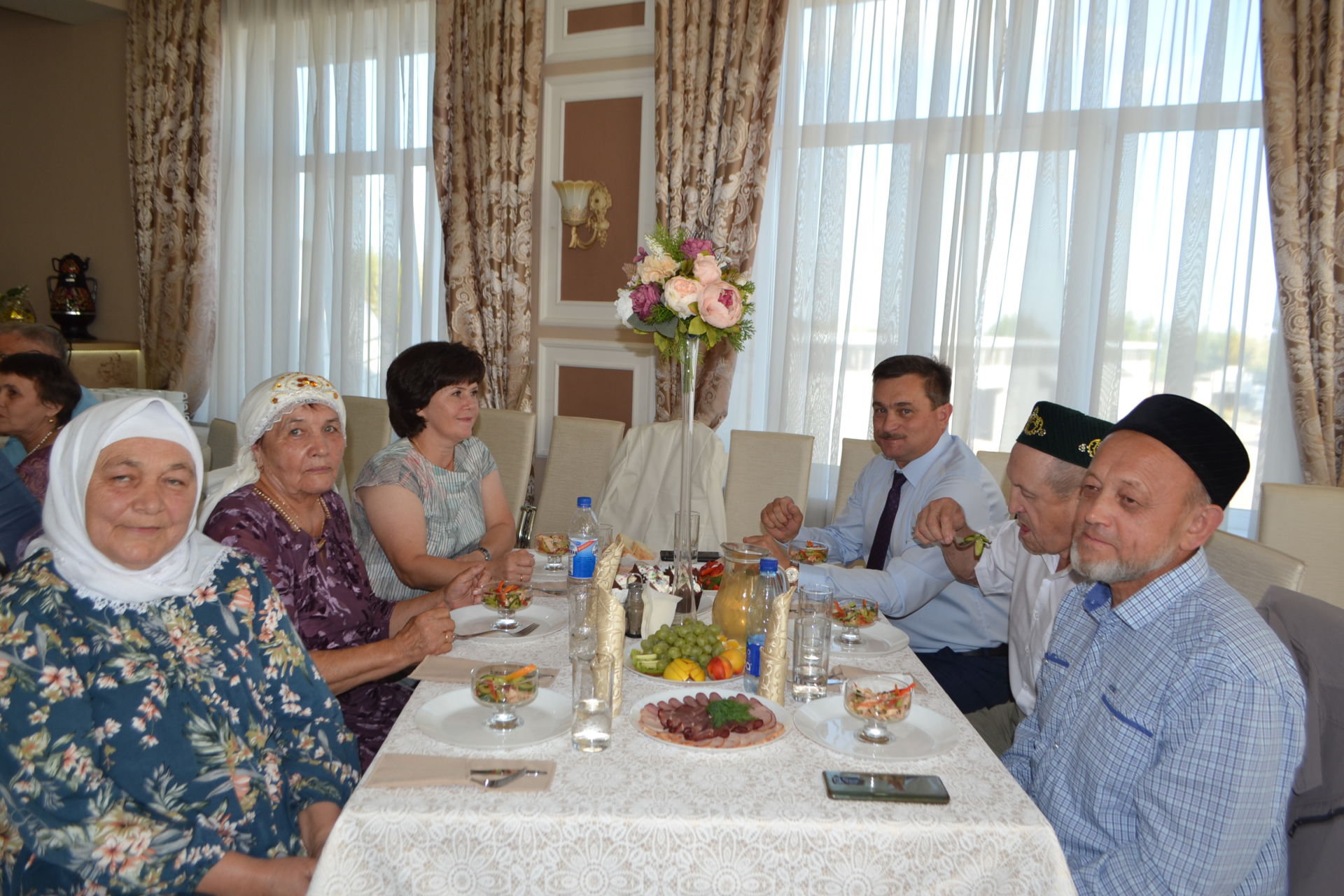 Глава Марат Зиатдинов встретился с семьями Верхнеуслонского района