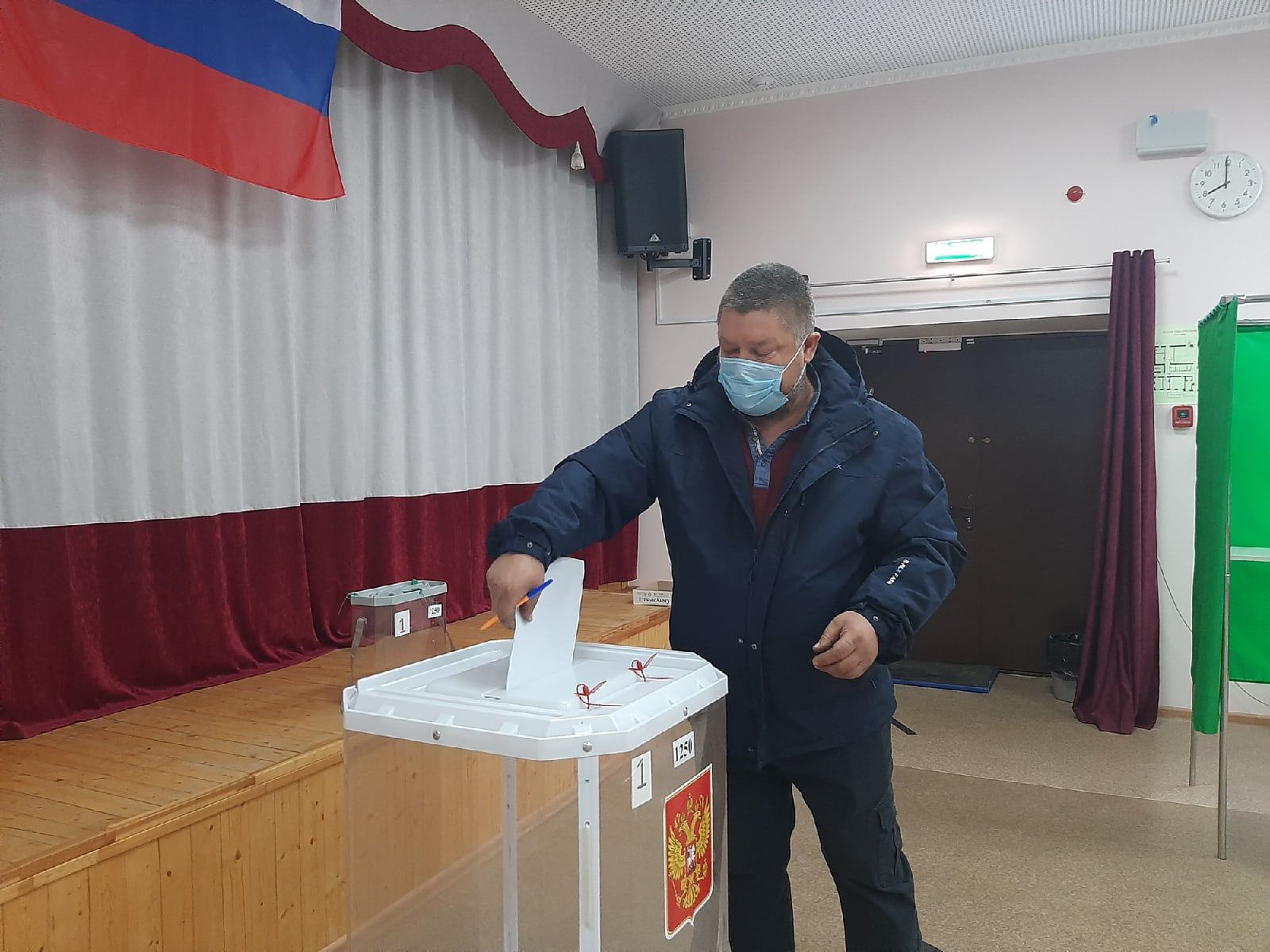 Дамира Гарипова: «Мы ждем своих избирателей и впервые голосующим приготовили подарки»
