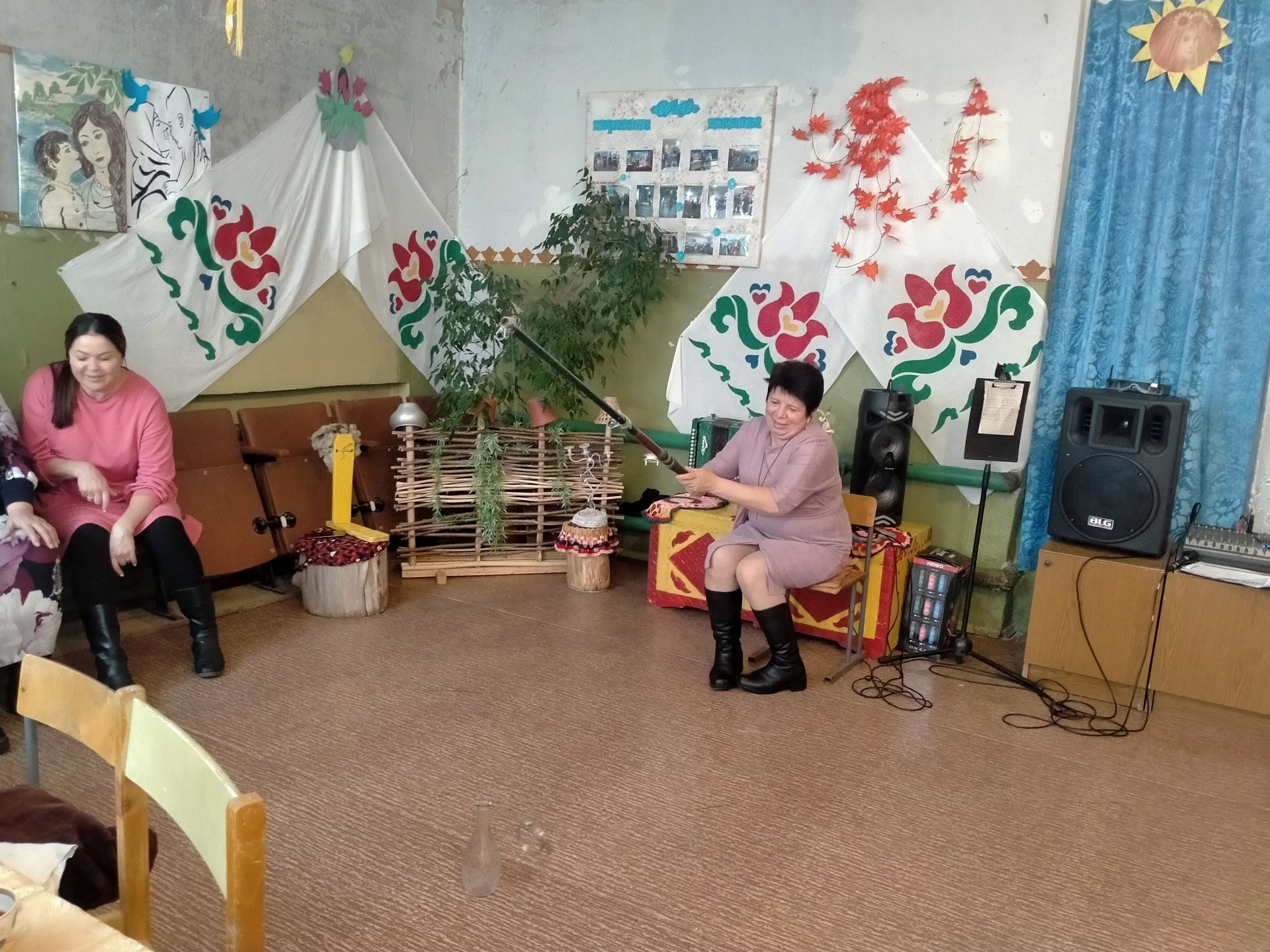 В Янги Болгарах День матери отметили душевным концертом и чаепитием