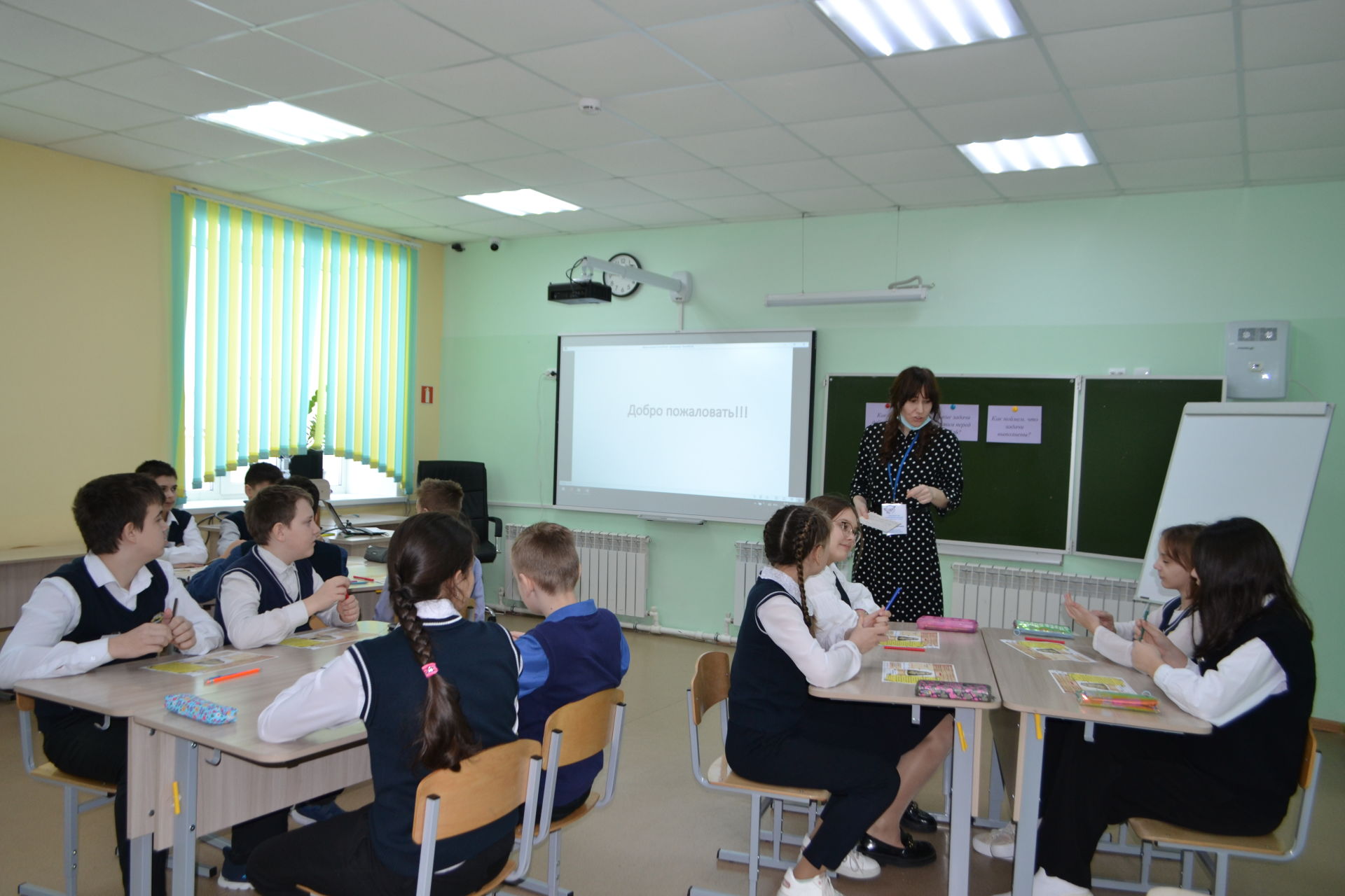 В Верхнеуслонской гимназии проходит зональный этап Всероссийского конкурса "Учитель года России-2022".
