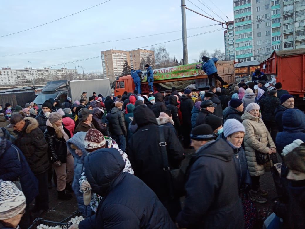 Верхнеуслонцы приняли участие в первой весенней сельхозярмарке в Казани