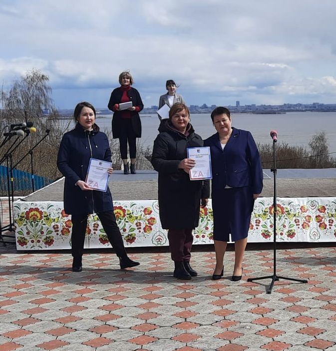 «За мир! За труд! За май!»: Верхний Услон встретил Первомай