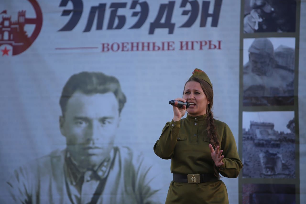 Динара Галявиева и Ксения Анохина из Верхнего Услона стали победителями республиканского конкурса военно-патриотической песни