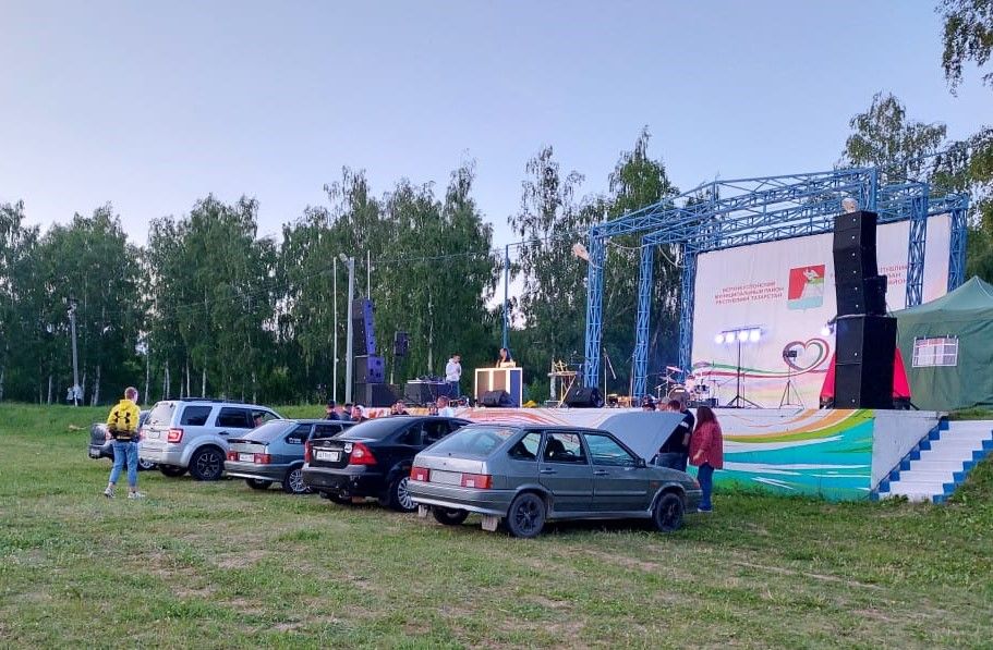 В Верхнем Услоне впервые прошел фестиваль по автозвуку