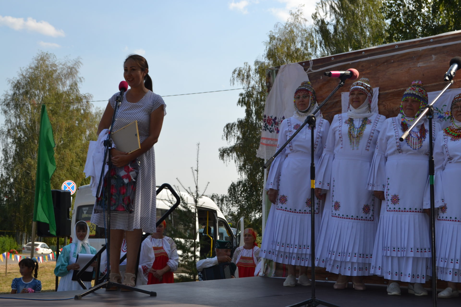 В Канаше прошел красивый чувашский праздник «Керхи Сара»