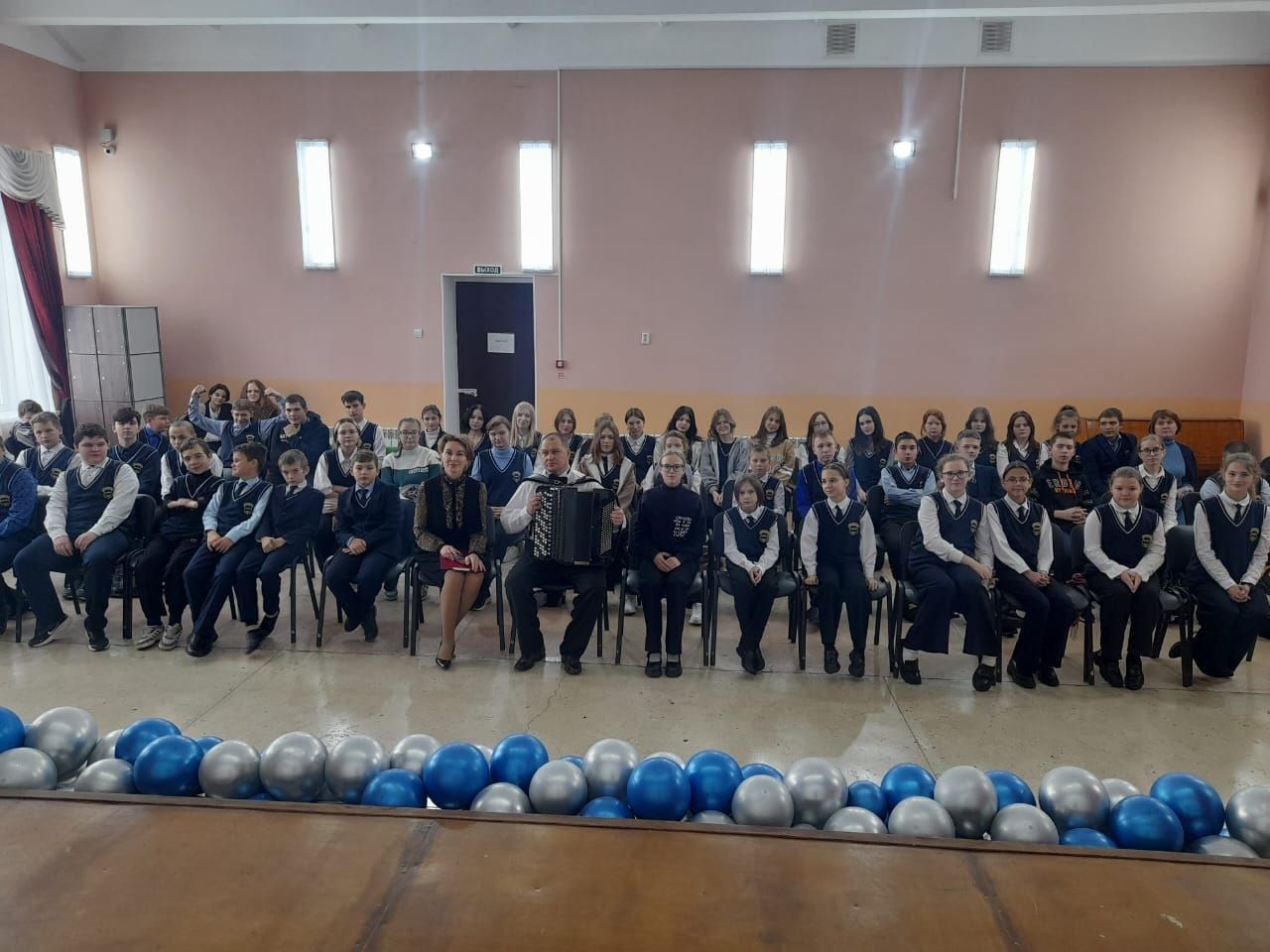 В Куралове прошел сольный концерт Виктора Киреева