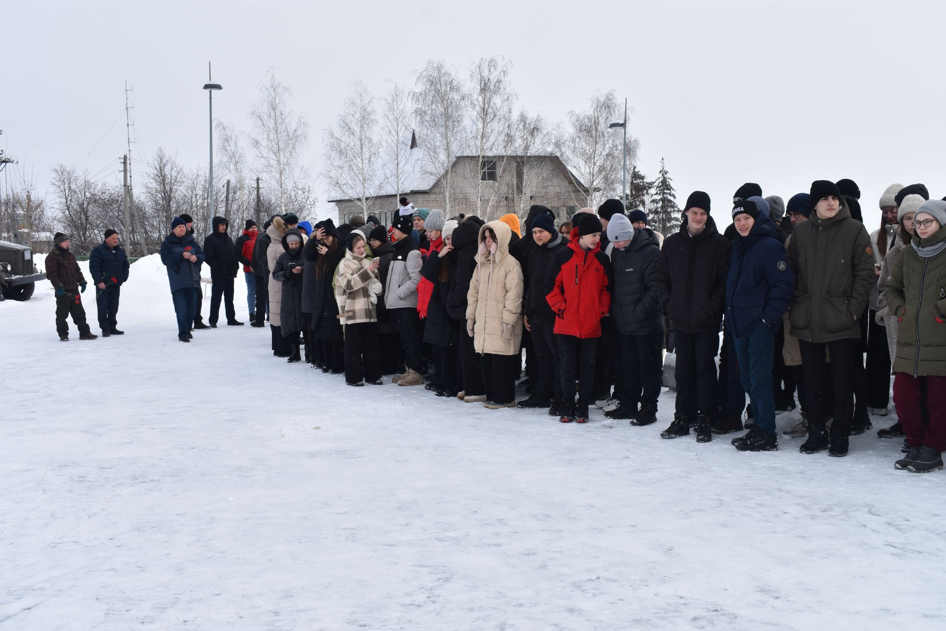 В Верхнем Услоне почтили память воинов-интернационалистов