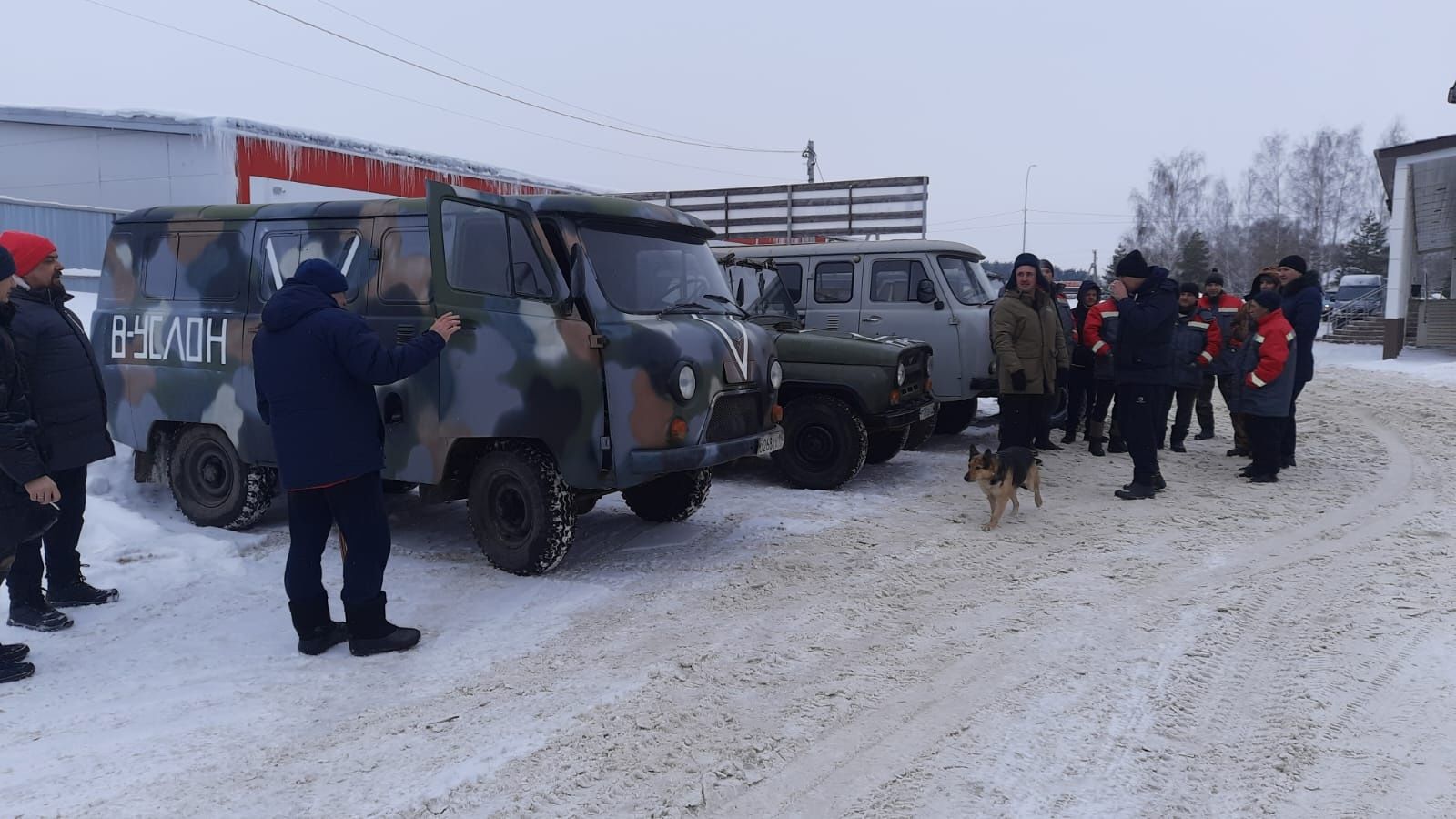 Четыре 20-тонных большегруза с гуманитарной помощью отправили из Верхнеуслонского района в зону СВО