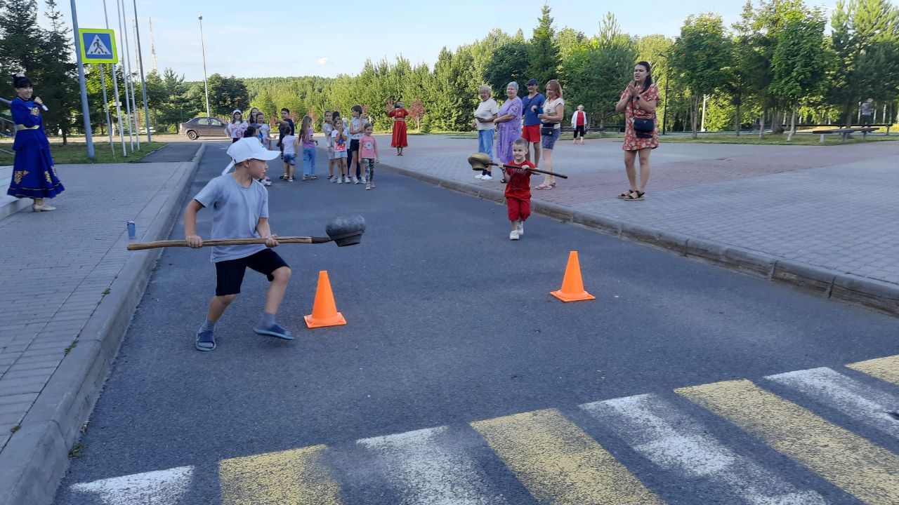 В Верхнем Услоне подростков пригласили поиграть в народные игры