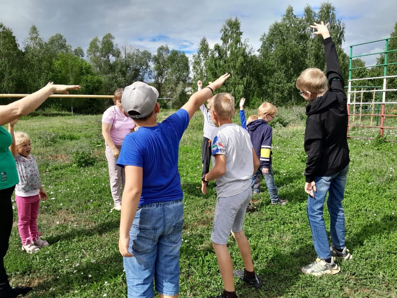 В Маматкозине провели спортивный час