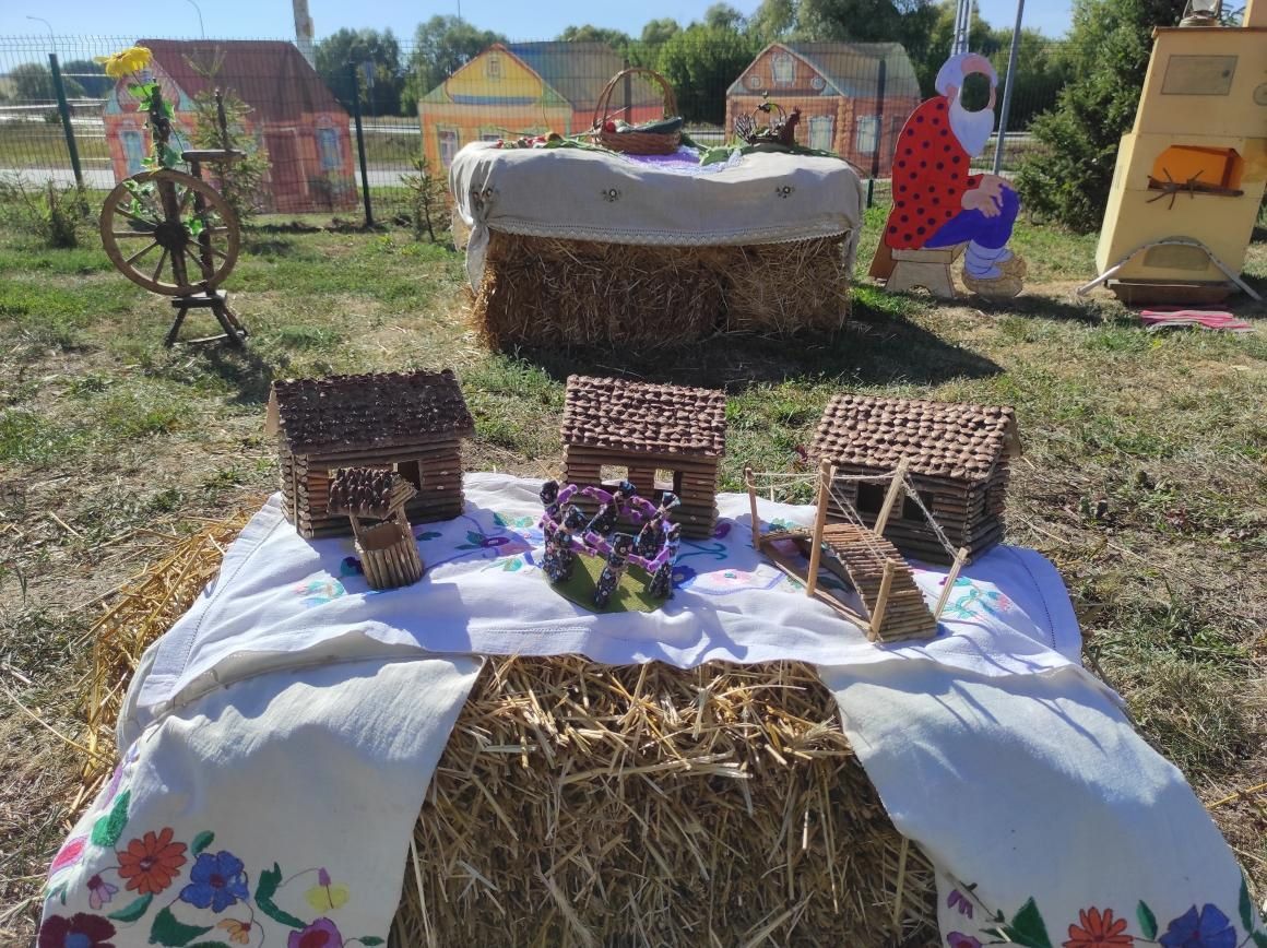 В Куралове день села отметили салютом и ярким праздником