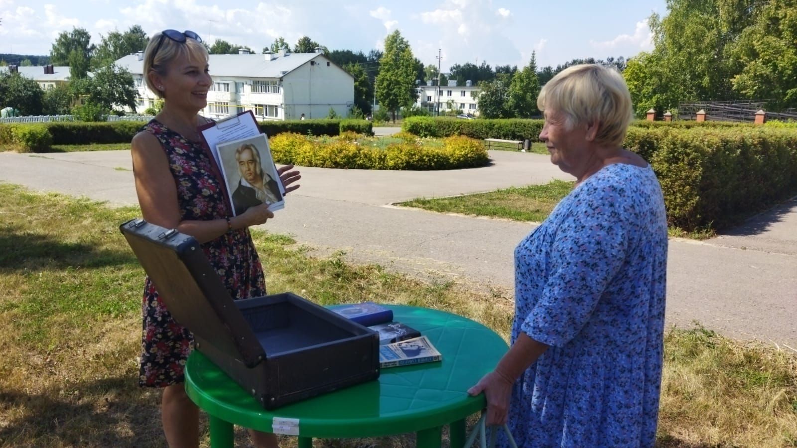 В Верхнем Услоне прошла акция «Библиотечный бульвар»