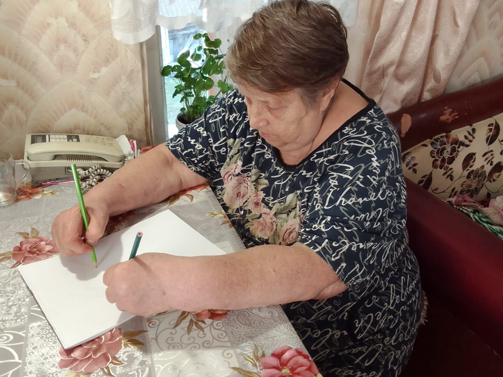 Соцработники в Верхнеуслонском районе проводят со своими подопечными гимнастику для мозга
