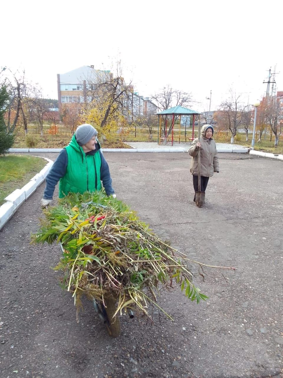 Картлар һәм инвалидлар йортында көзге өмә үтте