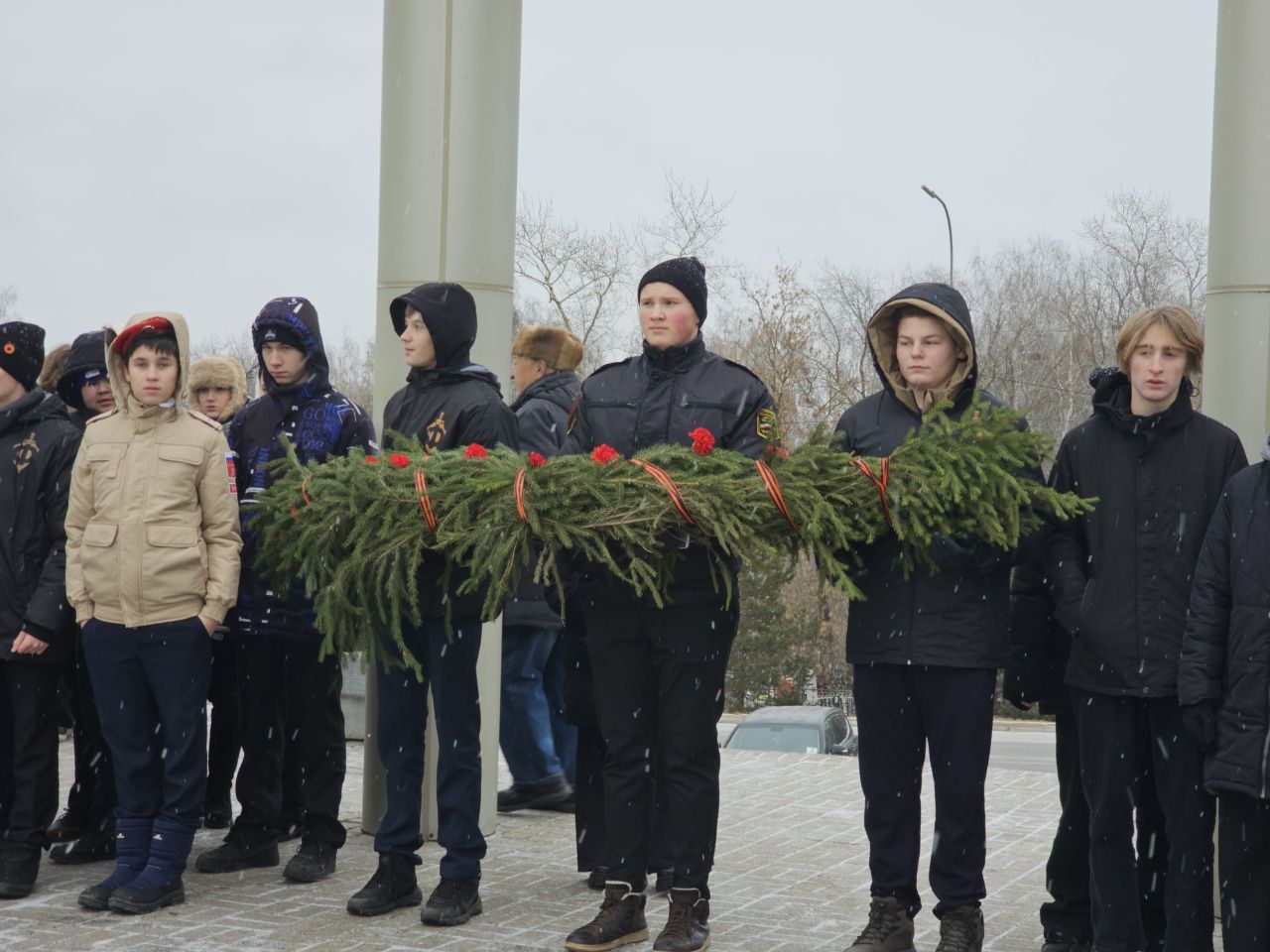 В Верхнем Услоне прошел митинг, посвященный Дню Героев Отечества