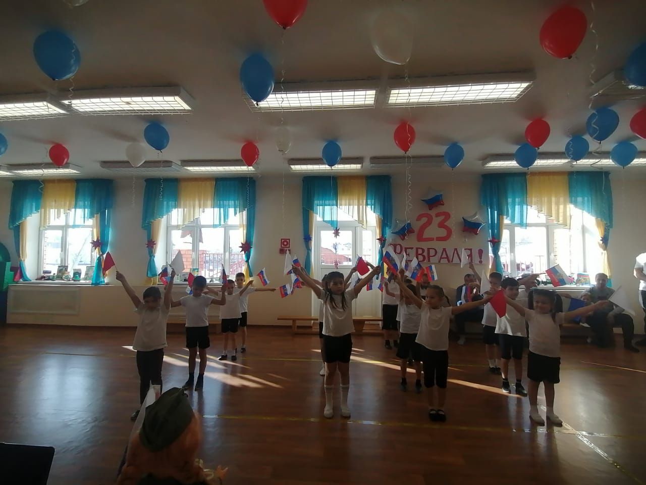 В «Солнышке» дети вместе с папами участвовали в спортивных состязаниях