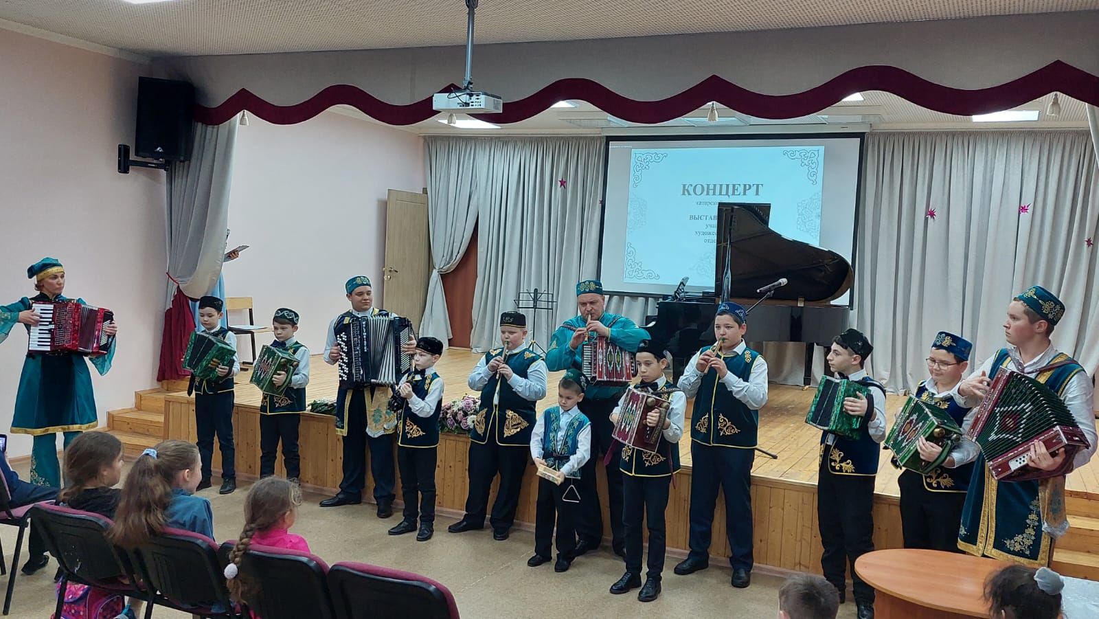 В Верхнем Услоне прошел концерт татарской музыки