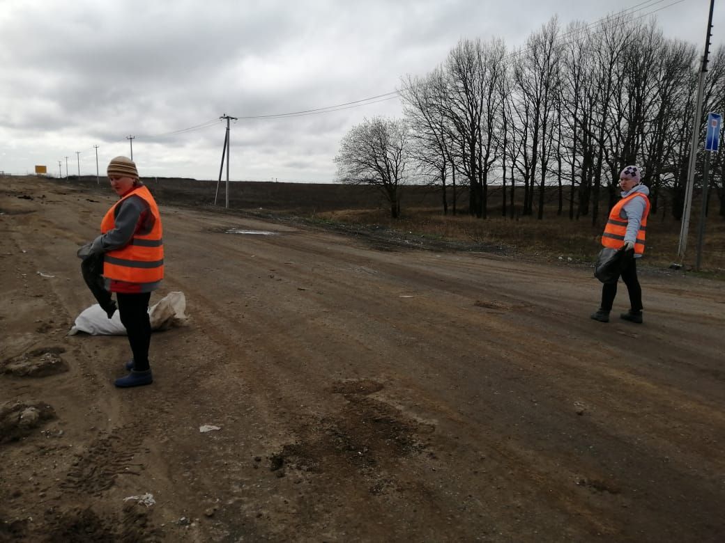 Кильдеевцы навели порядок вдоль трассы «Казань-Ульяновск»