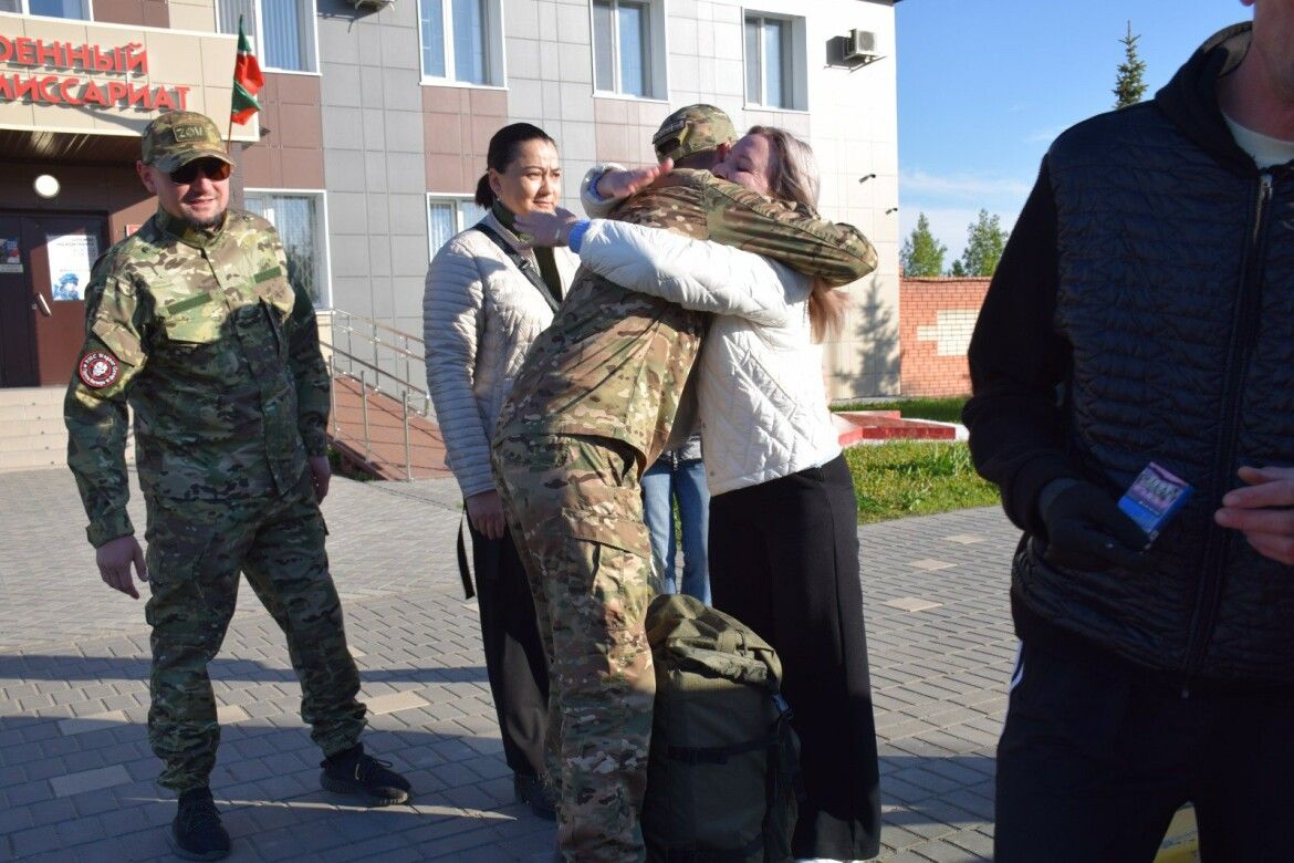 Уроженец Белгородской области отправился на СВО по контракту из Нурлатского военкомата