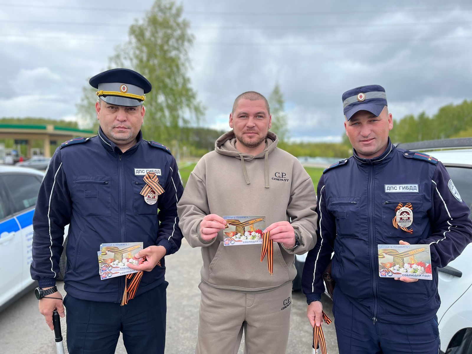 Автоинспекторы провели в Верхнем Услоне акцию «Георгиевская ленточка»