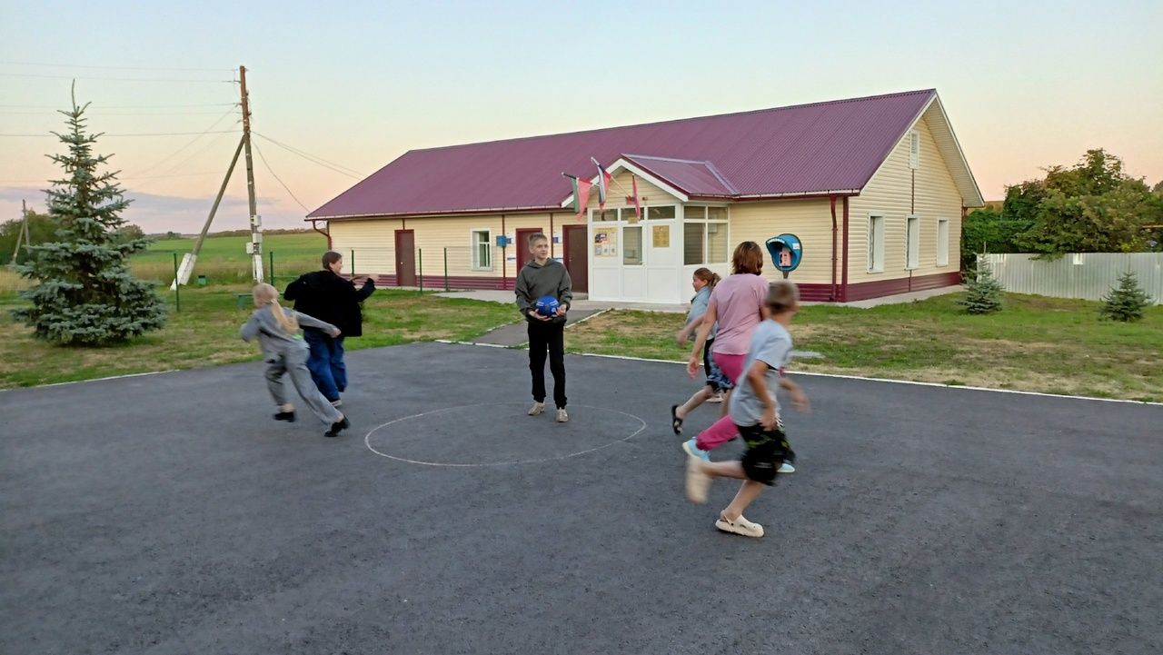 Кильдеевским подросткам предложили сыграть в «Штандер стоп»