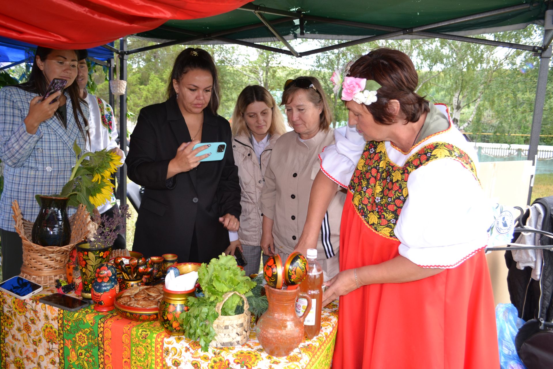 В Набережных Морквашах прошел фестиваль окрошки