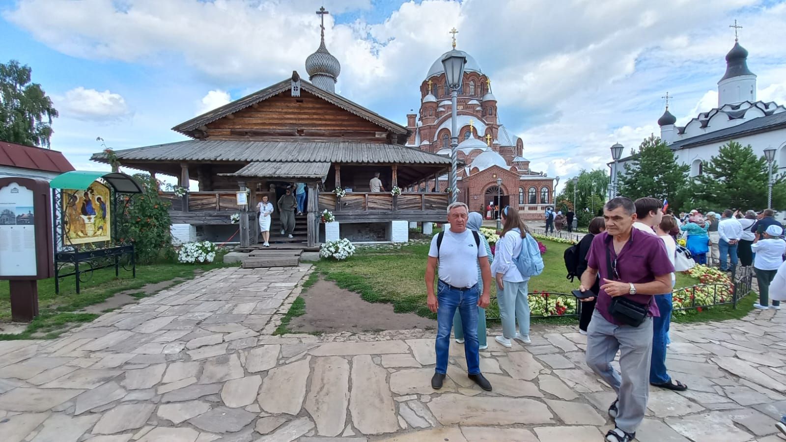 Педагог Детской школы искусств стал участником фестиваля в Свияжске