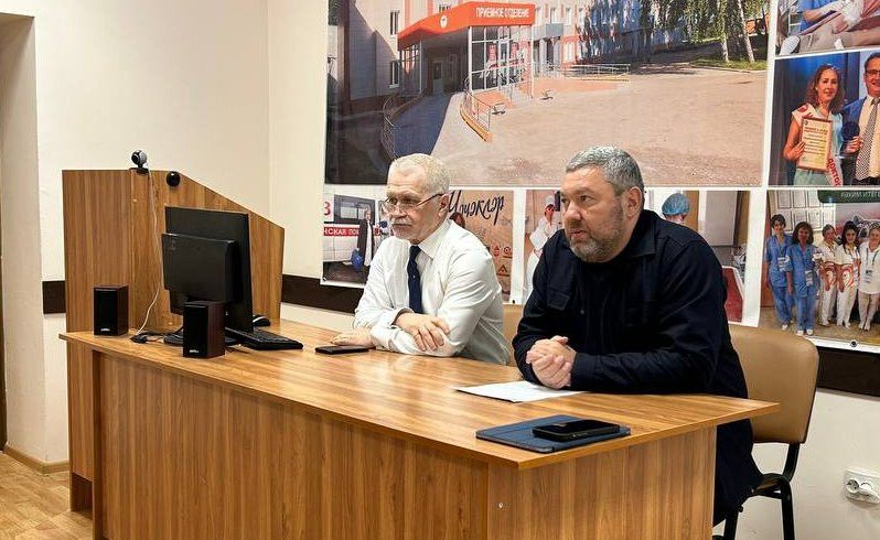 Глава Верхнеуслонского района встретился с коллективом районной больницы