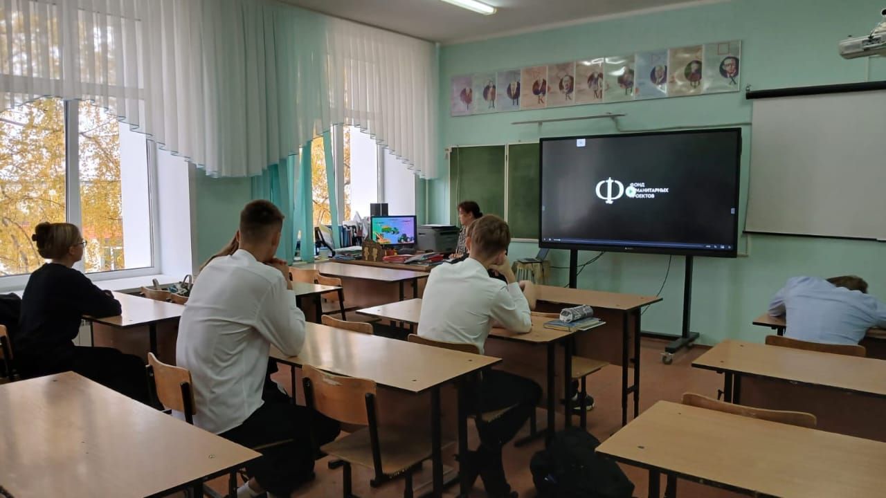 Югары Ослан мәктәбе укучылары һөнәрләр белән таныша